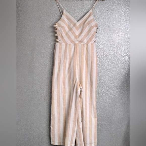 Linen Blend Wide Leg Cropped Jumpsuit With Side Cut Outs Size S - Picture 1 of 4